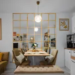Cozy Studio - Your Home Away From Home By Flat Mаnager